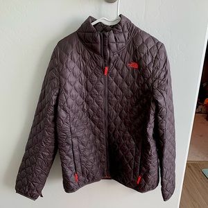 Women’s Large North Face Insulated Winter Jacket